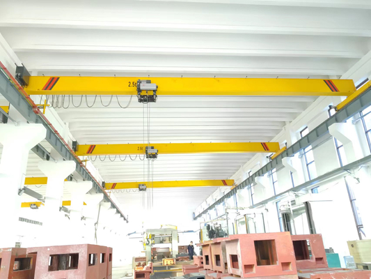 Đàn cẩu trên không nhỏ IP54 3 tấn kiểu châu Âu